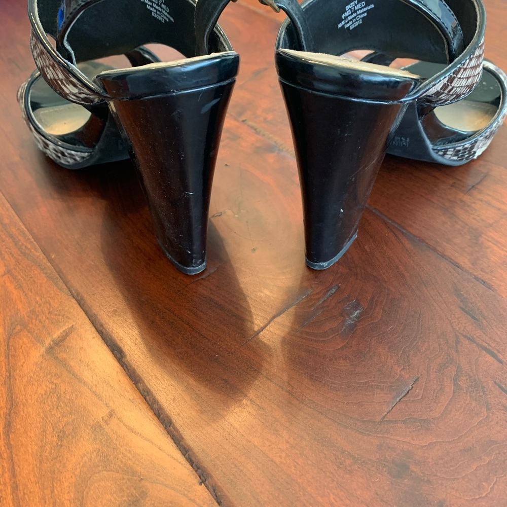 Shoes! Great for summer! ☀️💕 - Picture 3 of 4